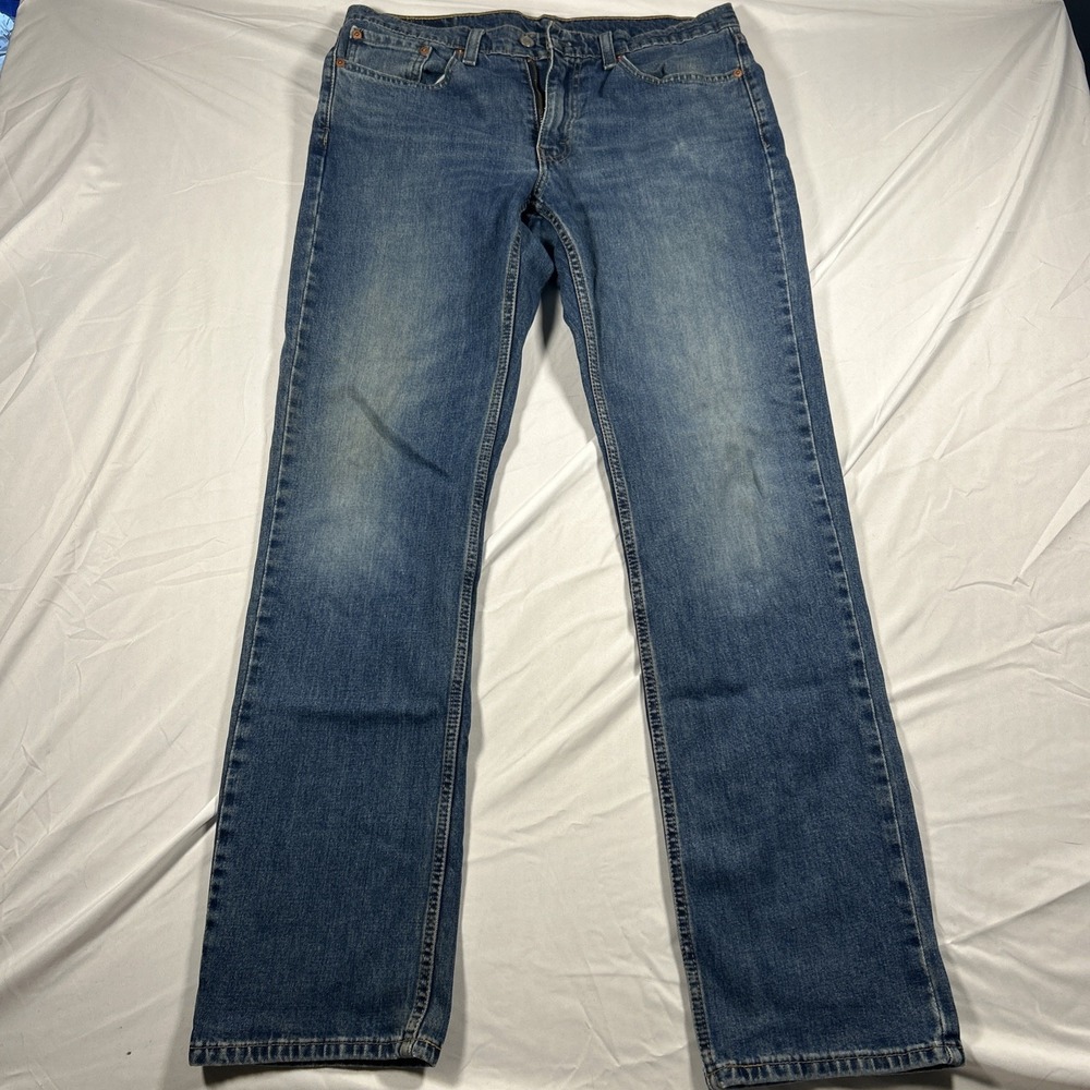 Levi's 514 Jeans Mens 33x34 Blue Denim Straight Fit Workwear Skater Medium Wash - Picture 2 of 11